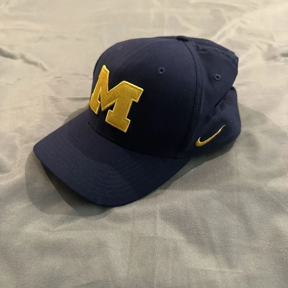 Nike Michigan Wolverines Classic99 Fitted Hat Navy Blue NCAA Cap Football DriFit